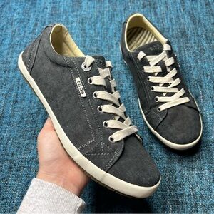 Taos Star Sneakers Charcoal Wash Canvas Shoes Women's Size 9 Casual Walking